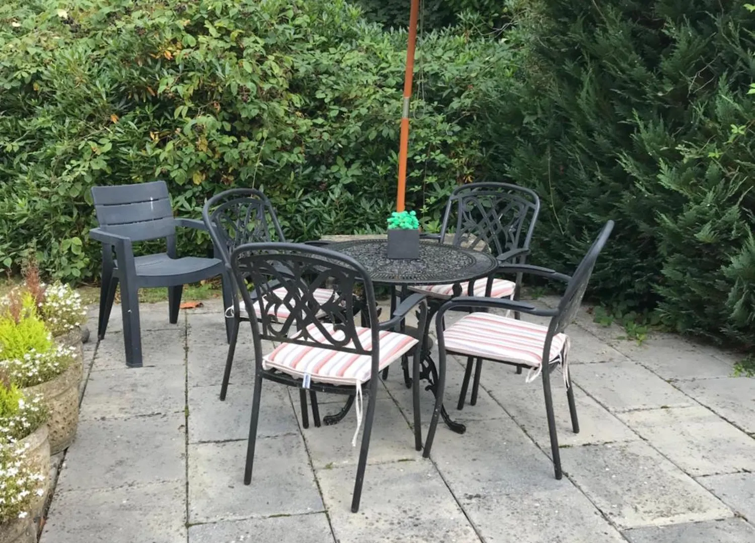 Tanglewood Gatwick Bed & Breakfast Crawley  4*, Crawley (West Sussex) Großbritannien